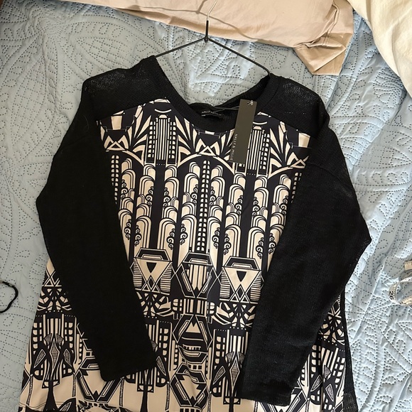 Nally & Millie Tops - NWT Nally & Millie Black and Cream Geometric‎ Blouse